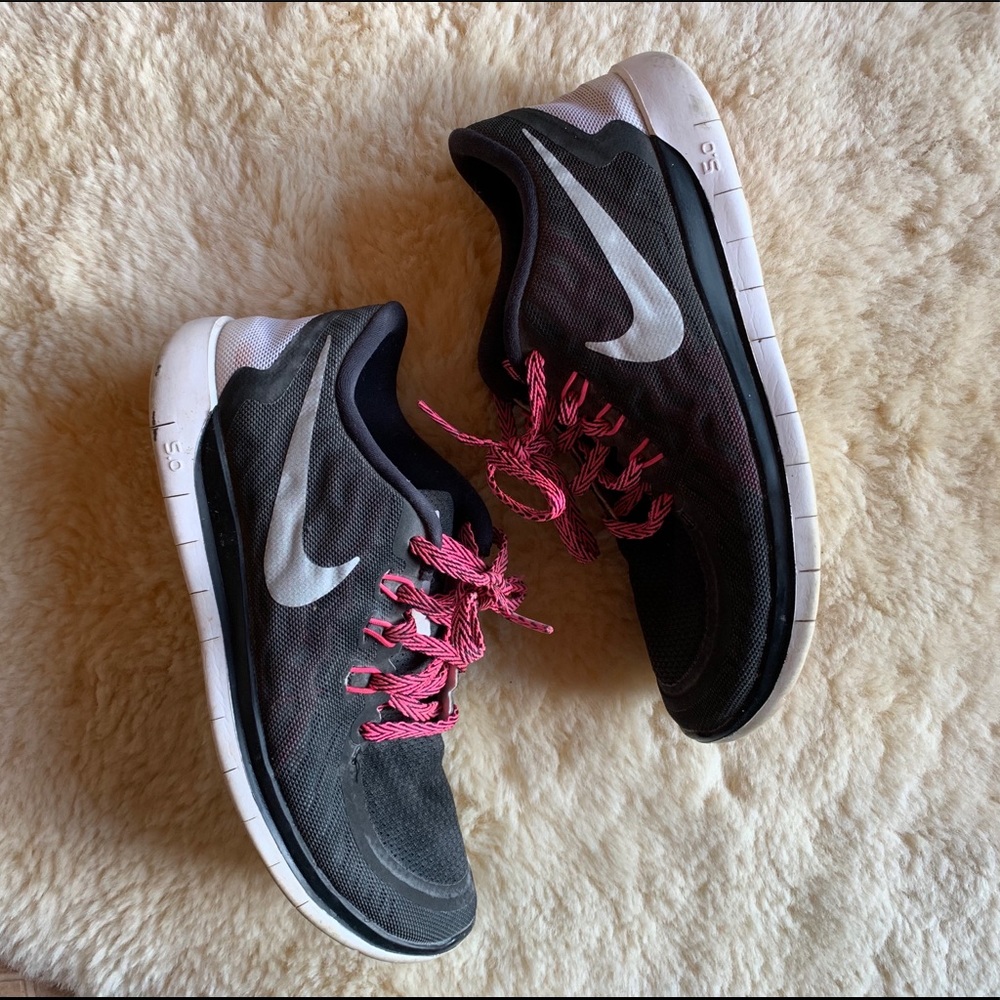 🎉SOLD🎉Nike Free Runs 5.0